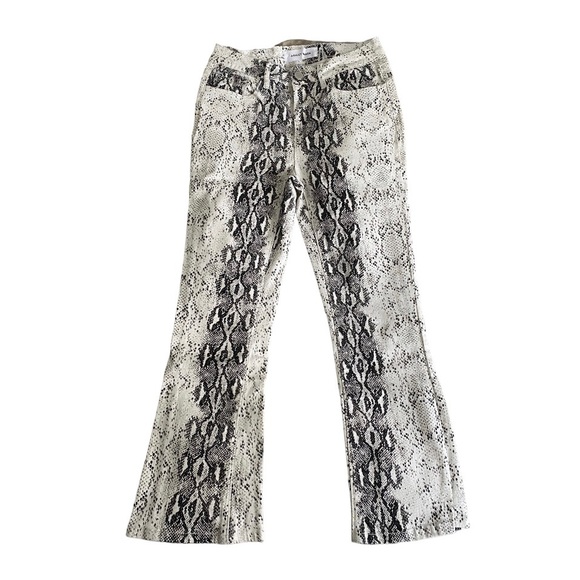 ASHLEY MANSON Snake Print Flared Cropped - Picture 3 of 9